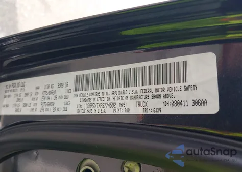 2015 Ram 1500 Laramie z USA, uszkodzony, nr VIN 1C6RR7NTXFS774592